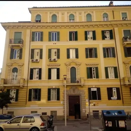 Re Di Living -bilocale- Apartment